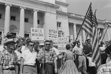 People protesting the Little Rock Nine